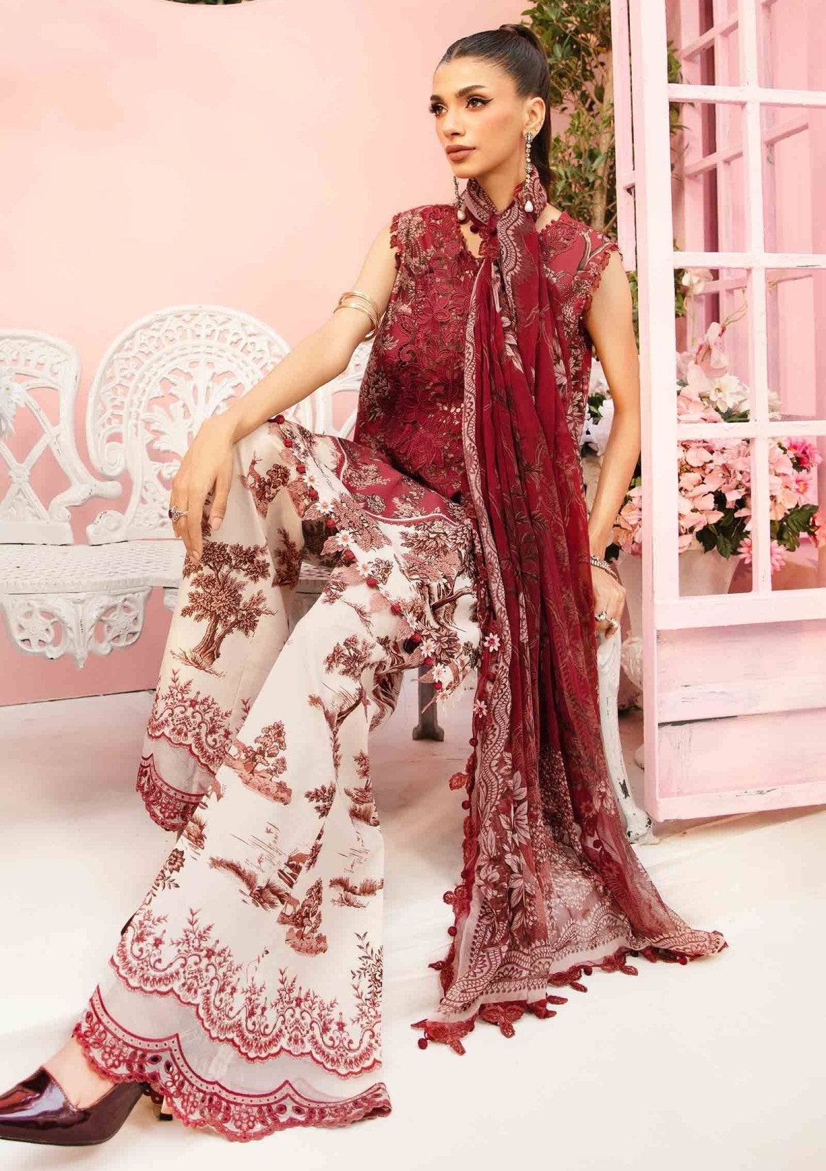 Maria B M Prints 25-MPEE#8A 3-piece unstitched lawn suit with digital printed shirt, embroidered chiffon dupatta, and printed trouser.