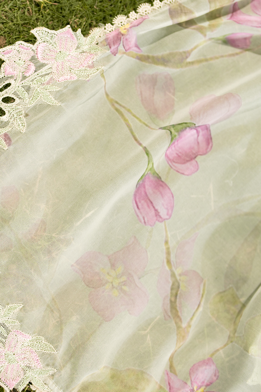 Iznik Dhanak 3PC suit with printed dhanak shirt, trouser, dupatta, embroidered daman patch, sleeve patti, and neckline patch