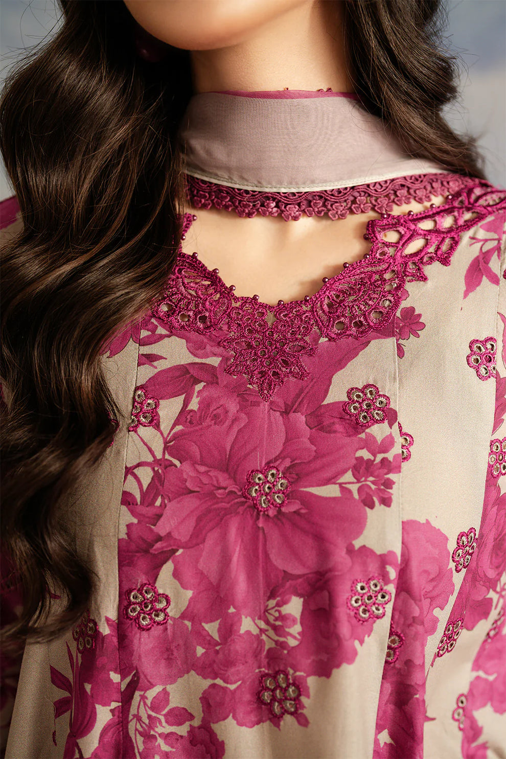 Iznik Dhanak 3PC suit with printed dhanak shirt, dupatta, trouser, and embroidered patches on organza